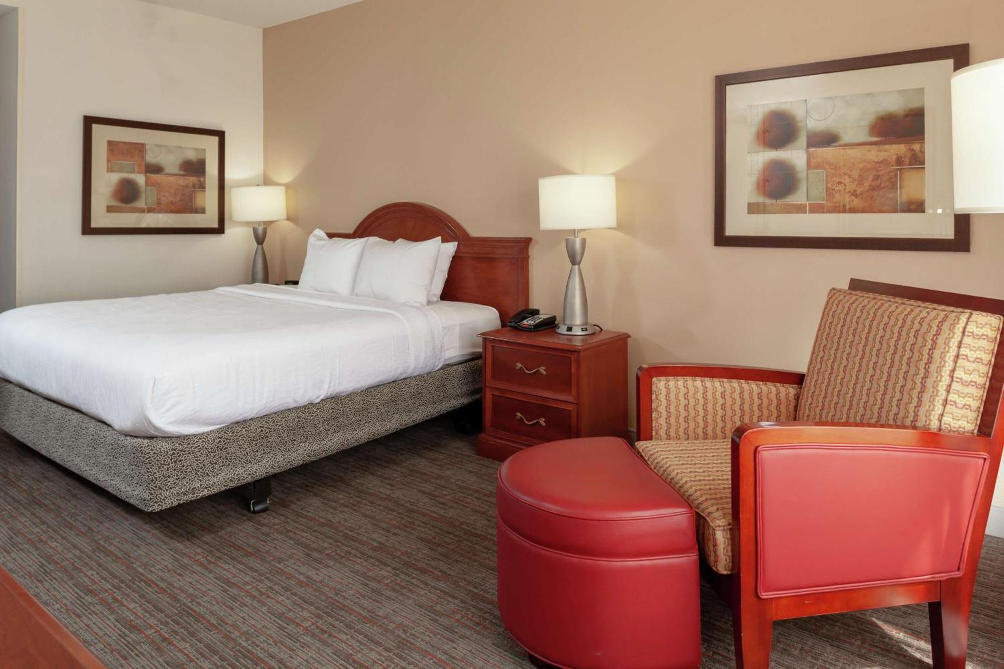 Hilton Garden Inn Charlotte North Exterior photo