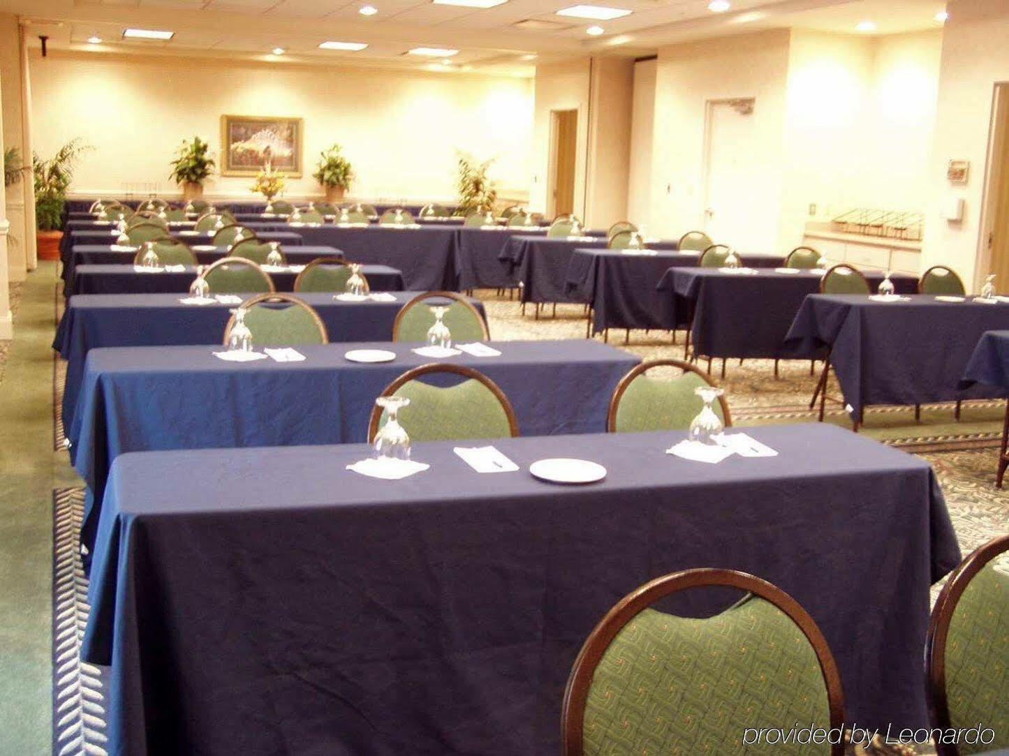 Hilton Garden Inn Charlotte North Exterior photo